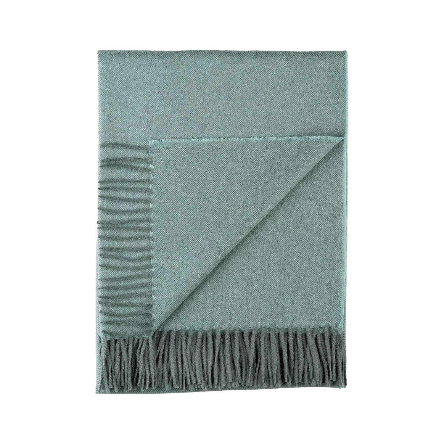 Misty Mountain Dreams Throw: Snuggle Up in 100% Baby Alpaca Luxury